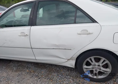 2004 Toyota Camry Xle из США, поврежденный, VIN 4T1BE32K94U279467